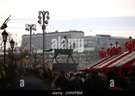 Monumento a Georgy Konstantinovich Zhukov sulla Piazza Rossa. Mosca. Foto Stock