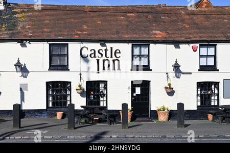 Pevensey Bay vista East Sussex Inghilterra Regno Unito - The Castle Inn Foto Stock