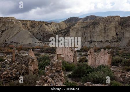 Edifici abbandonati nel deserto di Tabernas, Almería, Andalusia, Spagna Foto Stock