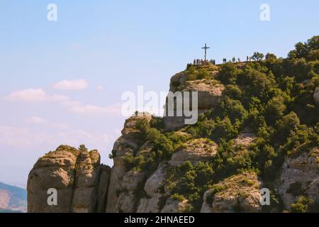 Croce di San Michele vicino al monastero di Santa Maria de Montserrat in Spagna Foto Stock