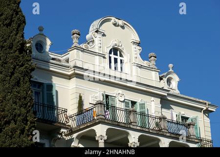 Opatija, Croazia, 22 gennaio 2022. La parte superiore della villa è stata costruita in stile architettonico Art Nouveau del 19th secolo Foto Stock