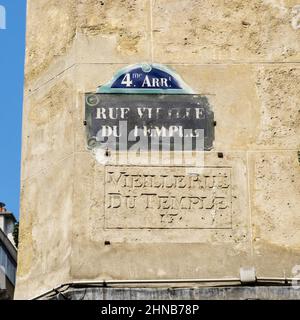 Francia. Parigi (quartiere 4th) Vieille du Temple Street Foto Stock