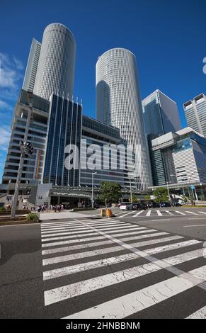 Nagoya, Giappone – 22 ottobre 2019: La vista della Stazione JR di Nagoya con due torri centrali, la più alta del mondo. Nakamura-ku. Nagoya. Giappone Foto Stock