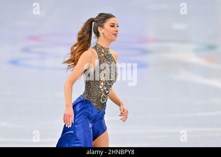 PECHINO, CINA - FEBBRAIO 14: Tina Garabedian e Simon Proulx Senecal del Team Armenia skate durante la Danza libera del ghiaccio il giorno dieci della Pechino Foto Stock