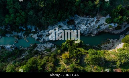 Tratto del fiume Metauro chiamato Marmitte dei Giganti Foto Stock