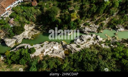 Tratto del fiume Metauro chiamato Marmitte dei Giganti Foto Stock