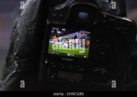 Photographers Camera is seen - Tottenham Hotspur v Wolverhampton Wanderers, Premier League, Tottenham Hotspur Stadium, London, UK - 13th Febbraio 2022 solo per uso editoriale - si applicano le restrizioni DataCo Foto Stock