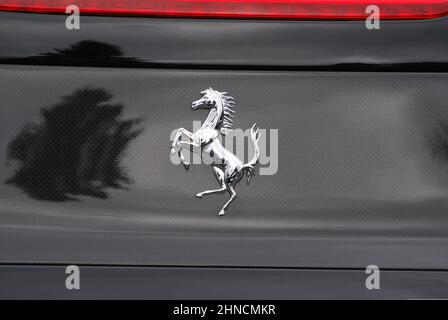 1988 Ferrari emblema Foto Stock