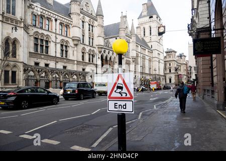 Foto stock: High Court, Londra, Strand dopo Coleen Rooney e Rebekah Vardy caso foto di Gavin Rodgers/ Pixel8000 Foto Stock