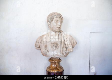 Busto dell'imperatore romano Adriano, Galleria degli Uffizi, Firenze, Italia Foto Stock