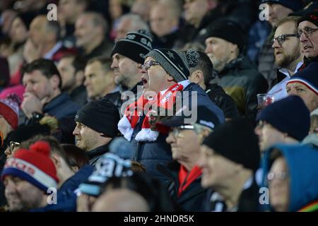 St. Helens, Inghilterra - 10 Febbraio 2022 - i fan di St. Helens durante la Rugby League Betfred Super League Round 1 St. Helens vs Dragons catalano al Totally Wicked Stadium, St. Helens, Regno Unito Dean Williams Foto Stock