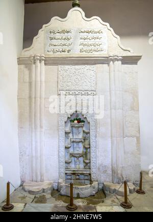 Bahchisaraj, Russia - 18 settembre 2020: "Fontana delle lacrime", Palazzo di Khan, Bakhchisarai, Crimea Foto Stock