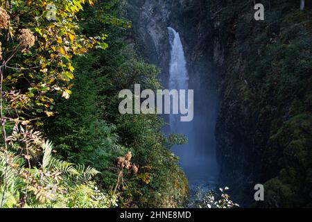 La cascata di Untersulzbach quando il tempo è bello Foto Stock