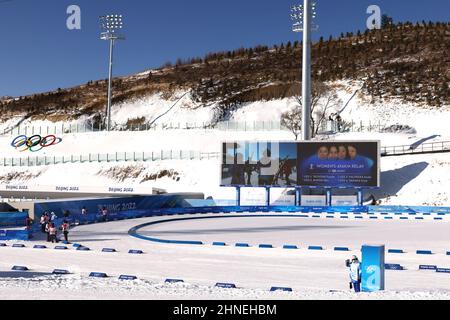 Zhangjiakou, Hebei, Cina. 16th Feb 2022. General view Biathlon : relè femminile 4x6km durante i Giochi Olimpici invernali di Pechino 2022 al National Biathlon Centre di Zhangjiakou, Hebei, Cina . Credit: AFLO SPORT/Alamy Live News Foto Stock