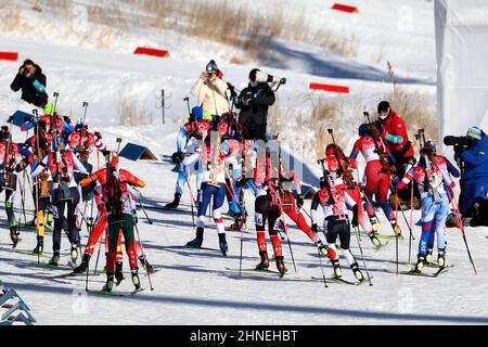 Zhangjiakou, Hebei, Cina. 16th Feb 2022. General view Biathlon : relè femminile 4x6km durante i Giochi Olimpici invernali di Pechino 2022 al National Biathlon Centre di Zhangjiakou, Hebei, Cina . Credit: AFLO SPORT/Alamy Live News Foto Stock