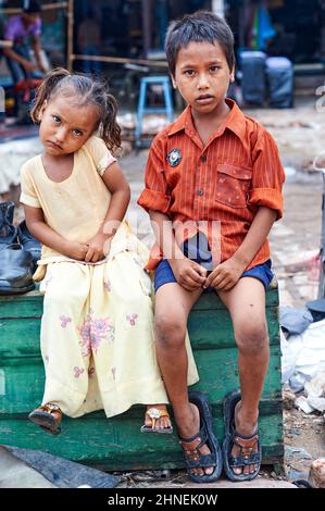 India Rajasthan Jodhpur. Ritratto di due bambini Foto Stock