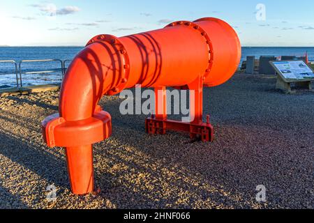 Foghorn all'inizio (o alla fine) del John o'Groats Trail, John o'Groats, Caithness, Scozia, Regno Unito Foto Stock