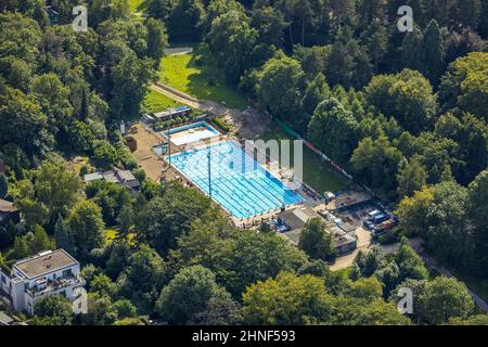 Vista aerea, piscina am Wiesengrund del club di nuoto Blau-Weß Bochum 1896 nel distretto di Weitmar a Bochum, Ruhr zona, Nord Reno-Westfal