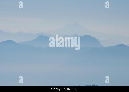 Guardando verso sud al monte Watson e Anderson Butte, da Mt. Baker Foto Stock