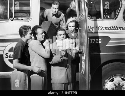 Johnny Sands, Steve Brodie, Richard Erdman, Edmond o'Brien, Wanda Hendrix, Sul set del film, 'l'Ammiraglio era una Signora', United Artists, 1950 Foto Stock