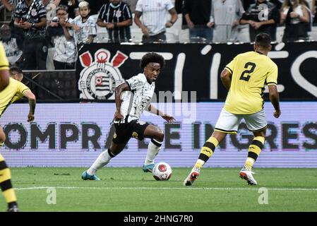 San Paolo, San Paolo, Brasile. 16th Feb 2022. Paulista Soccer Championship: Corinthians e Sao Bernardo. 16 febbraio 2022, Sao Paulo, Brasile: Partita di calcio tra Corinzi e Sao Bernardo FC, valida per il round 7th del Paulista Soccer Championship, che si tiene presso lo stadio Neo Quimica Arena, a Sao Paulo, mercoledì (16). Corinzi vinse la partita 3-0, con gol da Roger Guedes (due volte) e Willian. Credit: Ronaldo Barretto/TheNews2 (Credit Image: © Ronaldo Barretto/TheNEWS2 via ZUMA Press Wire) Foto Stock