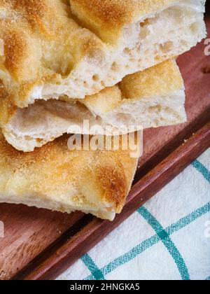 Focaccia romana piatto italiano pane stile close up isolato nessuna gente Foto Stock