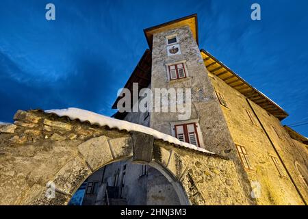 Casa Corazzi è un palazzo rinascimentale nel villaggio di Arsio. Provincia di Trento, Trentino Alto Adige, Italia, Europa. Foto Stock