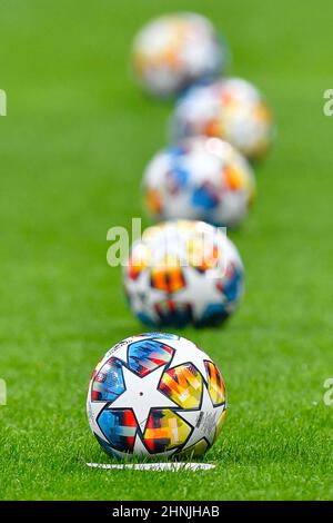 Milano, Italia. 16th Feb 2022. Le palle ufficiali delle Adidas sono pronte per la partita UEFA Champions League tra Inter e Liverpool a Giuseppe Meazza a Milano. (Photo Credit: Gonzales Photo/Alamy Live News Foto Stock