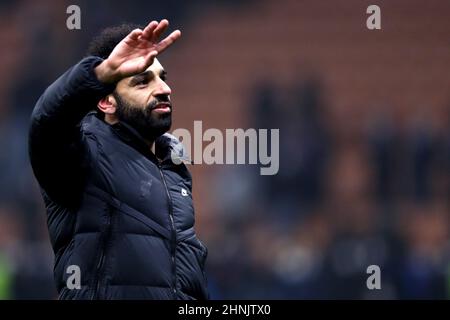 Milano, Italia, 16 febbraio 2022, Mohamed Salah del Liverpool FC festeggia al termine del UEFA Champions League Round di sedici partite di prima tappa tra FC Internazionale e Liverpool FC allo Stadio Giuseppe Meazza il 16 febbraio 2022 a Milano. Foto Stock