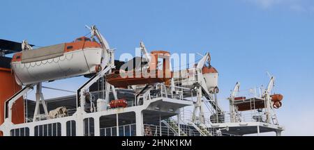 Nave da crociera bianca, Porto del Pireo, Grecia Foto Stock