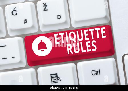 Testo della scrittura regole di Etiquette, costumi di foto concettuali che controllano il comportamento accettato nei gruppi sociali che riparano i problemi di Internet concetto, invio Foto Stock