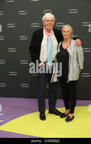 "Die Luft zum Atmen" Peter Striebeck mit Frau Ulla Purr, Filmfest Hamburg, Cinemaxx Dammtor, 03.10.2021, Amburgo Foto Stock