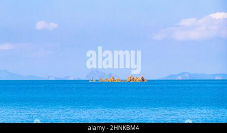 Isola del Paradiso tropicale Koh Phayam Ao Khao Kwai Beach Thailandia. Foto Stock