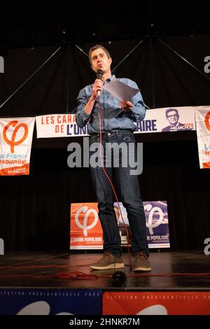 Francia, Bretagna, Ploufragan il 2022-02-10. Nell'ambito della campagna di Jean-Luc Melenchon per le elezioni presidenziali, Francia Insoumise riunione a Ploufr Foto Stock