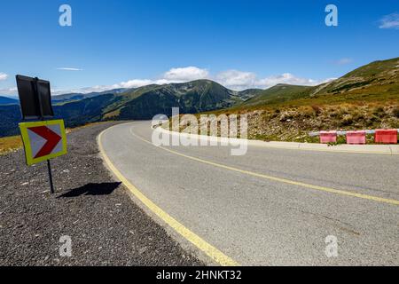 La strada Transalpinain i Monti Carpazi di Romania Foto Stock