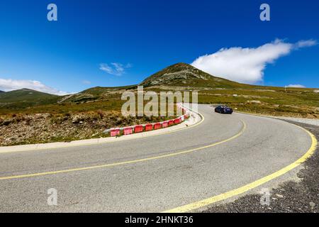 La strada Transalpinain i Monti Carpazi di Romania Foto Stock