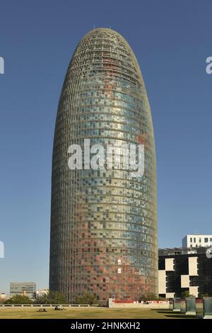 Torre Glories - moderno grattacielo in vetro progettato dall'architetto francese Jean Nouvel a Barcellona, Spagna. Foto Stock