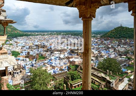 India Rajasthan Bundi. Vista di Bundi dal Forte di Taragarh Foto Stock