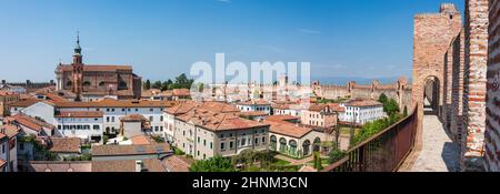 La città murata di Cittadella, borgo medievale in Veneto Foto Stock