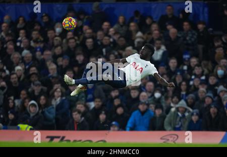 Londra, Regno Unito. 23rd Jan 2022. Davinson Sanchez di Spurs durante la partita della Premier League tra Chelsea e Tottenham Hotspur a Stamford Bridge, Londra, Inghilterra, il 23 gennaio 2022. Foto di Andy Rowland. Credit: Prime Media Images/Alamy Live News Foto Stock