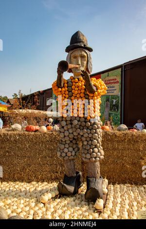 KLAISTOW, GERMANIA - 26 SEP 2021. La più grande mostra di zucca di Berlino-Brandeburgo del 2021 è il Concerto delle zucche a tema. Fantastiche figure di zucca fatte di zucche colorate possono essere ammirate. Foto Stock