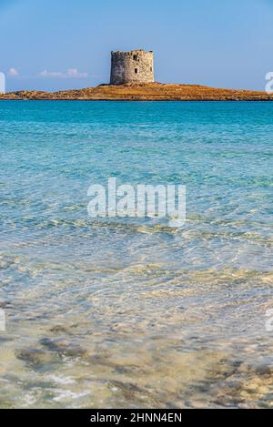 L'incredibile mare e la torre aragonese a la Pelosa Beach, Stintino Foto Stock