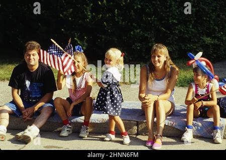 AMERICAINS la Plus ancienne sfilata Bristol RI, Fete Independance 4 Juillet Foto Stock