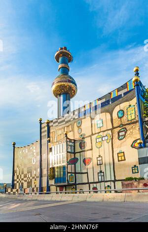 Teleriscaldamento Vienna di Hundertwasser forme Foto Stock