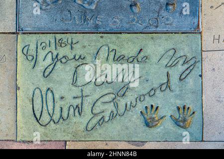 Stampe a mano in Hollywood Boulevard nel cemento del piazzale del Teatro Cinese Foto Stock