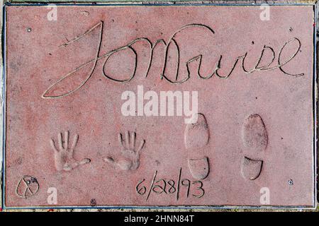 Stampe a mano in Hollywood Boulevard nel cemento del piazzale del Teatro Cinese Foto Stock