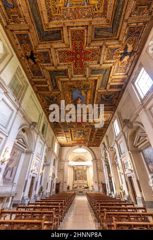 Vista interna nella Basilica di San Sebastiano Fuori le Mura a Roma, in Italia. Foto Stock