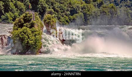 Rheinfall bei Neuhausen, Kanton Schaffhausen, Schweiz Foto Stock