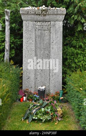 Grab des Komponisten Gustav Mahler auf dem Friedhof Grinzing a Wien, Österreich, Europa - tomba del compositore Gustav Mahler nel cimitero di Grinzing a Vienna, Austria, Europa Foto Stock