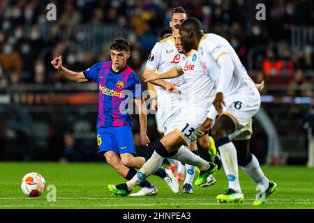 Barcellona, Spagna. 17th Feb 2022. Pedri (FC Barcelona) in azione durante la partita di calcio dell'Europa League tra il FC Barcelona e la SSC Napoli, allo stadio Camp Nou di Barcellona, in Spagna, il 17 febbraio 2022. Foto: SIU Wu. Credit: dpa/Alamy Live News Foto Stock